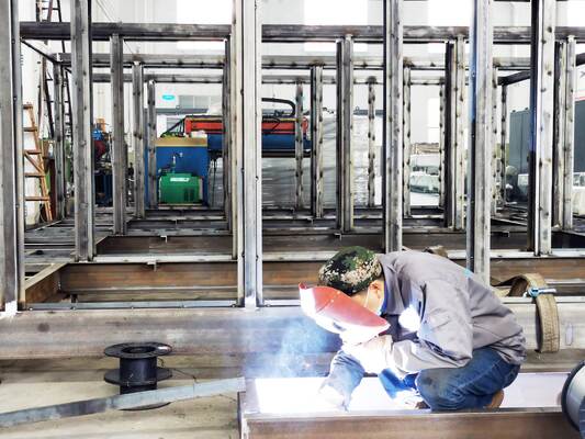 Equipo de compostaje industrial eléctrico sin olor personalizado 1000KG Capacidad de procesamiento diaria 24H Ciclo de procesamiento Descomposición microbiana