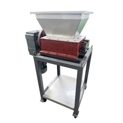 100-300KG/D trituradora de alimentos universal pequeña trituradora de residuos orgánicos trituradora de vegetales equipada con componentes principales de engranajes
