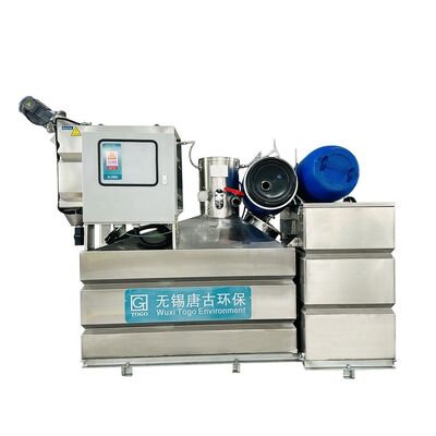 Dispositivo de separación aceite-agua estable y duradero para el tratamiento de aguas residuales oleosas
